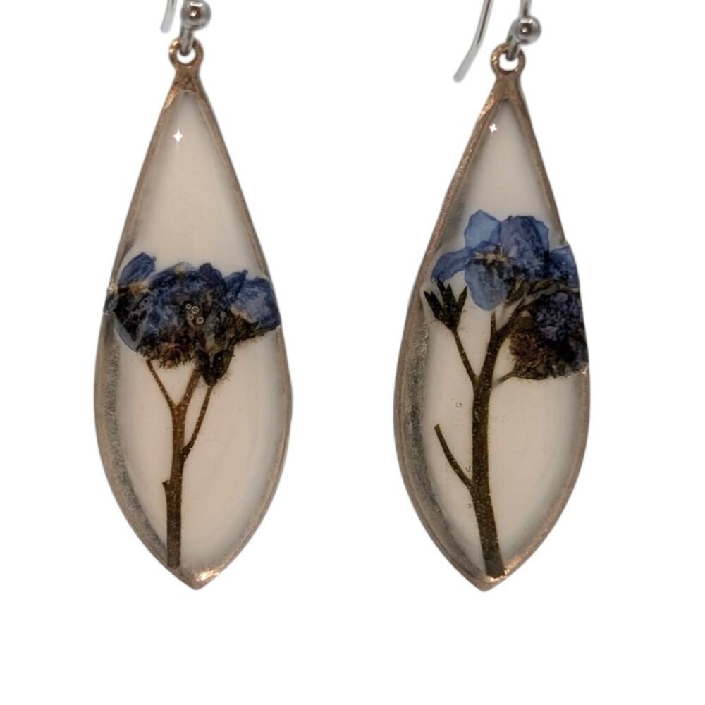 VTG Tiny Forget-Me-Not White Ceramic Teardrop Dangle Ear Wire Earrings